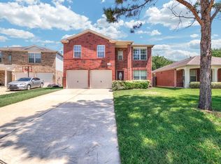 17630 Hoover Gardens Dr, Houston, TX 77095