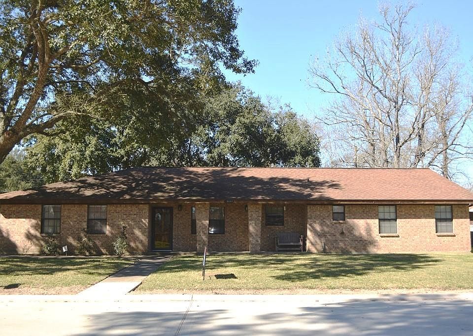 1st image of 12603 Old River Dr