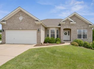 6183 Pathfinder Dr, Saint Louis, MO 63129