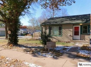 3945 S 19th St, Lincoln, NE 68502