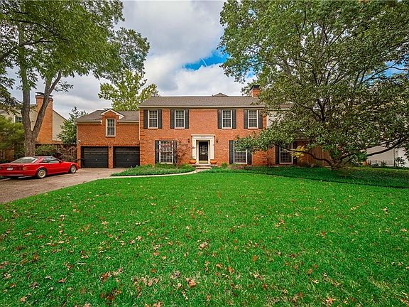 2nd image of 4323 Crowley Dr