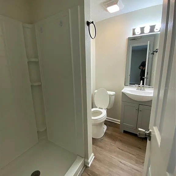 803 E Hazzard Ave — Photo 12