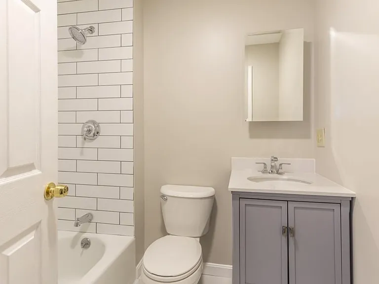15 Aspinwall Ave #4 — Photo 8