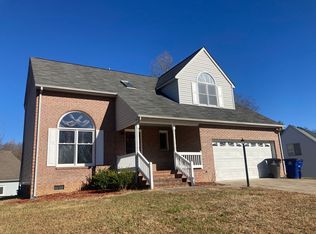 705 Bluffridge Trl, Winston Salem, NC 27103