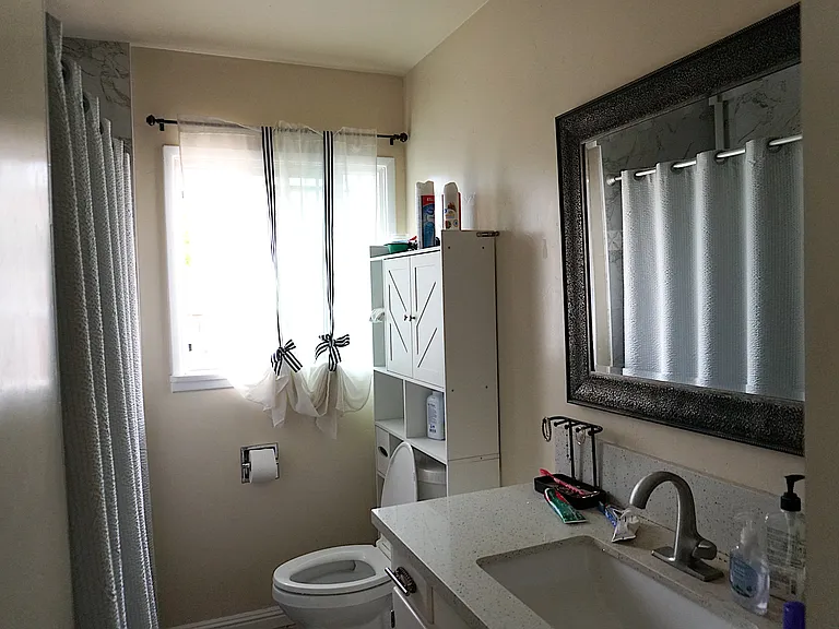 270 Walnut St — Photo 6