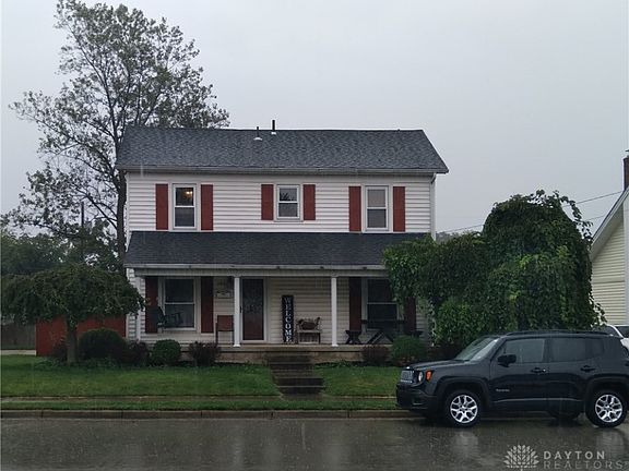 2nd image of 684 Vine St