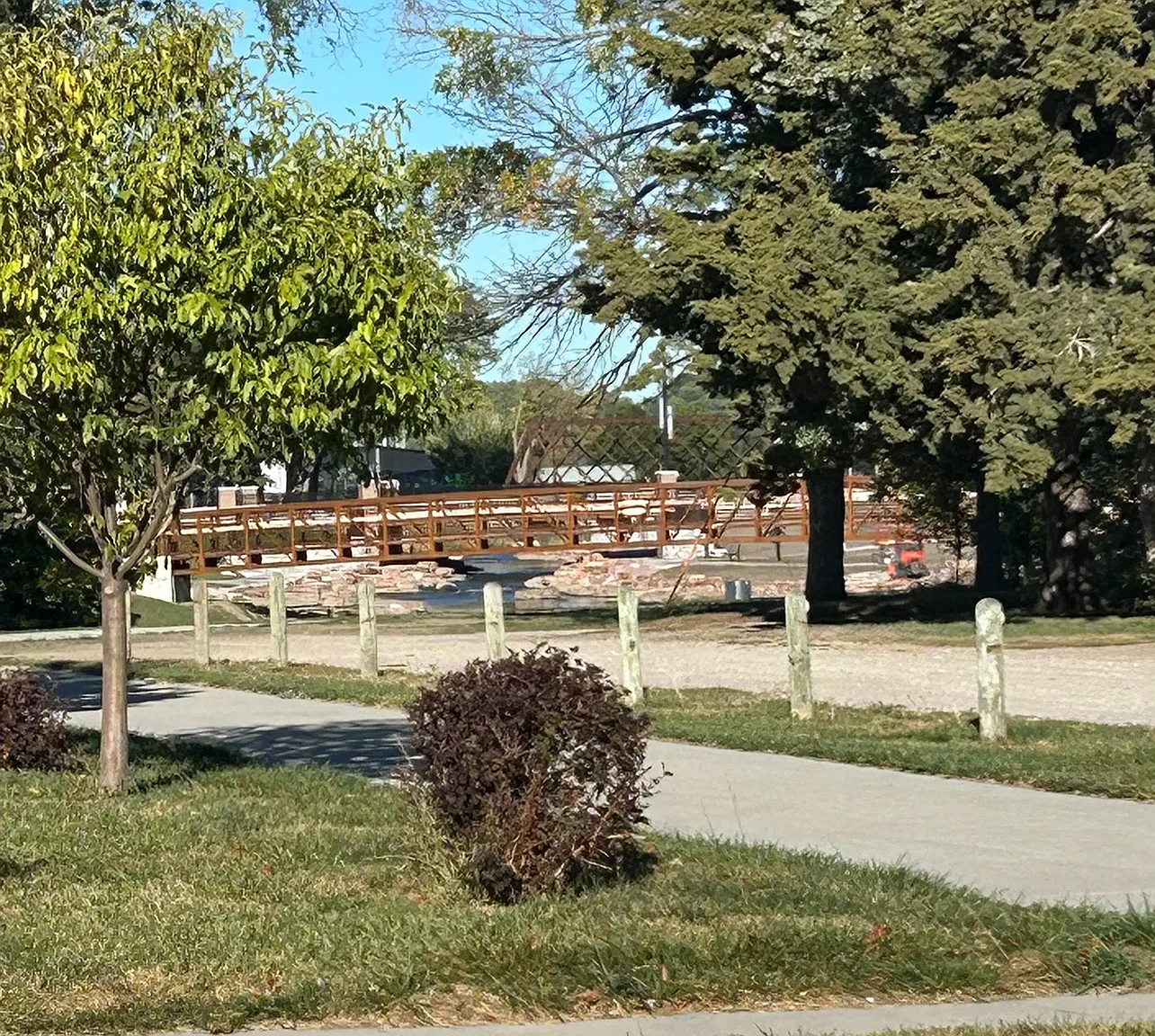N Cottonwood St, Norfolk — Photo 4