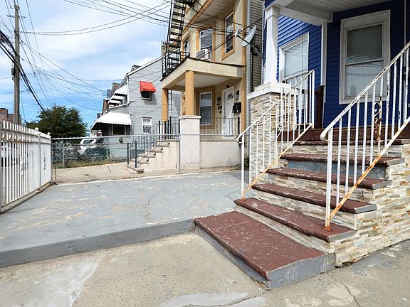2nd image of 1059 Lafayette St