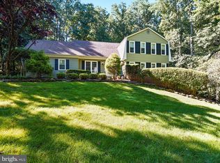 11107 Lochinver Ln, Oakton, VA 22124