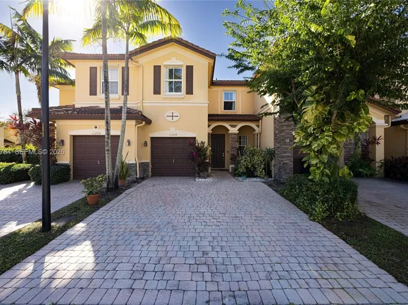 11224 NW 87th St, Doral, FL 33178