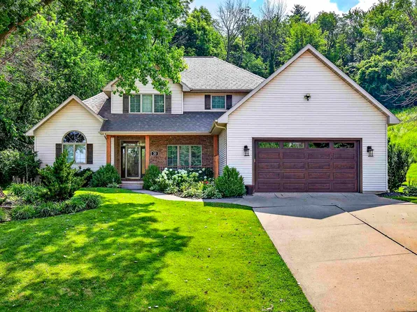 30 Eagles Ct, Kaukauna, WI 54130
