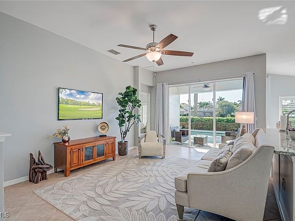 4th image of 2498 Greendale Pl