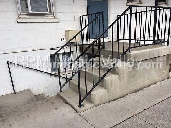 1st image of 231 Idaho St E