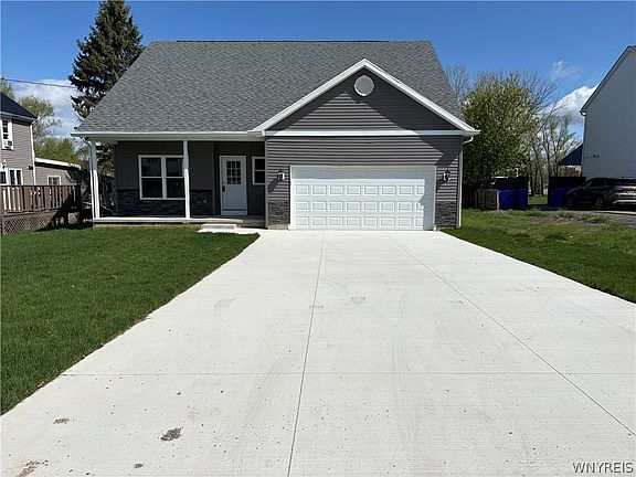 2nd image of 5200 Berg Rd