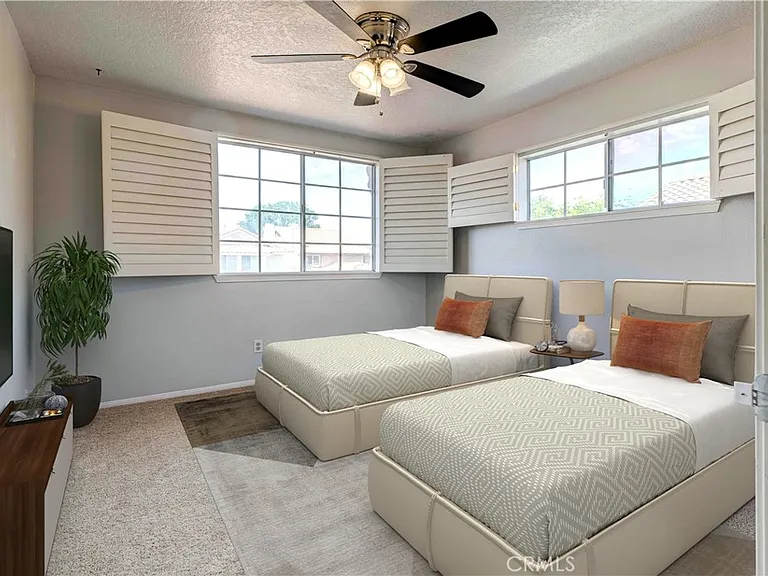 12022 Falcon Crest Way — Photo 33