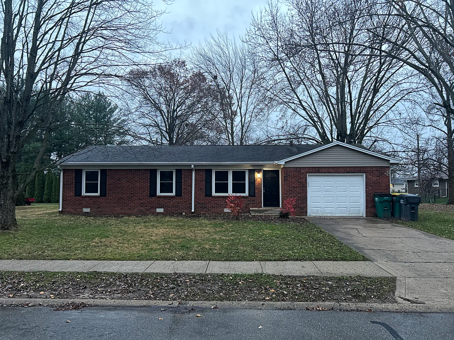 3 bed, 1167 sqft, $1,450 — Photo 2