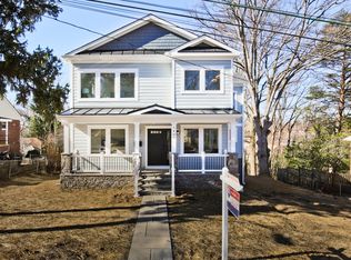 1402 S Randolph St, Arlington, VA 22204
