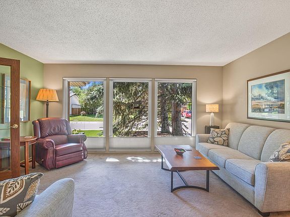 4th image of 11 McCune Ave