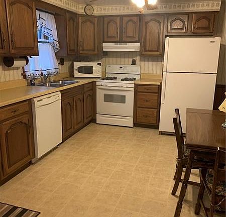 5th image of 506 Deemer Ave