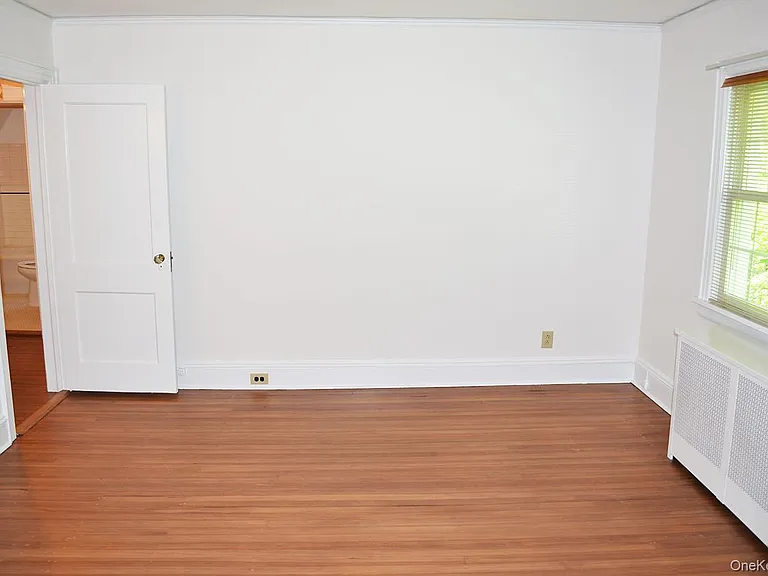 53 Ogden Ave — Photo 11