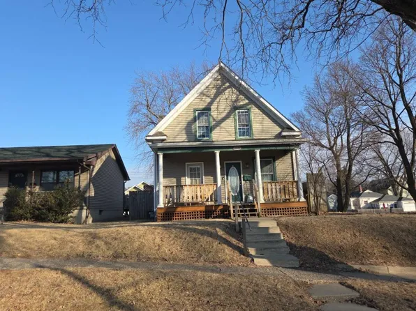 2631 13th Ave, Moline, IL 61265