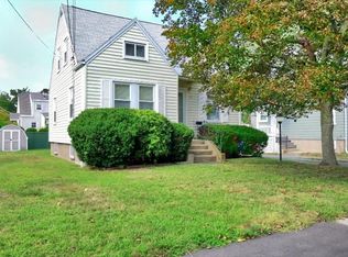 30 Winfield St, Norwood, MA 02062