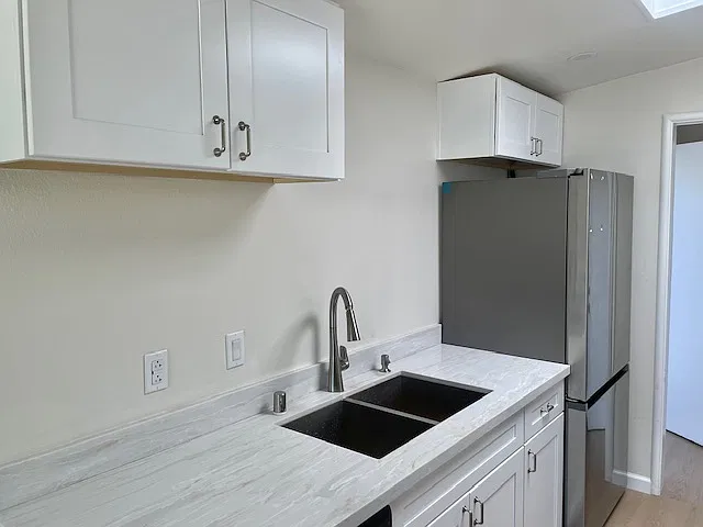 3 bed, 1300 sqft, $2,850 — Photo 4