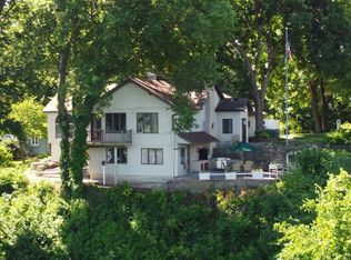 41 Bluff Park Rd, Montrose, IA 52639