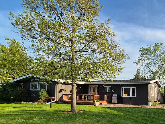 3rd image of 815 Wagg Rd