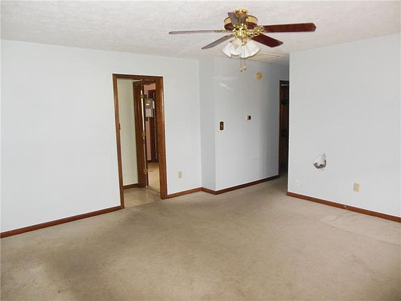 3rd image of 3261 N Mohave Ln