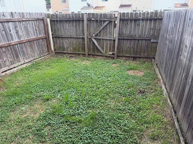 10 Christine Ct — Photo 13