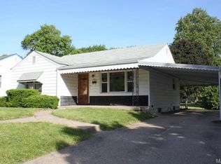 925 Vine St, Saint Charles, MO 63301