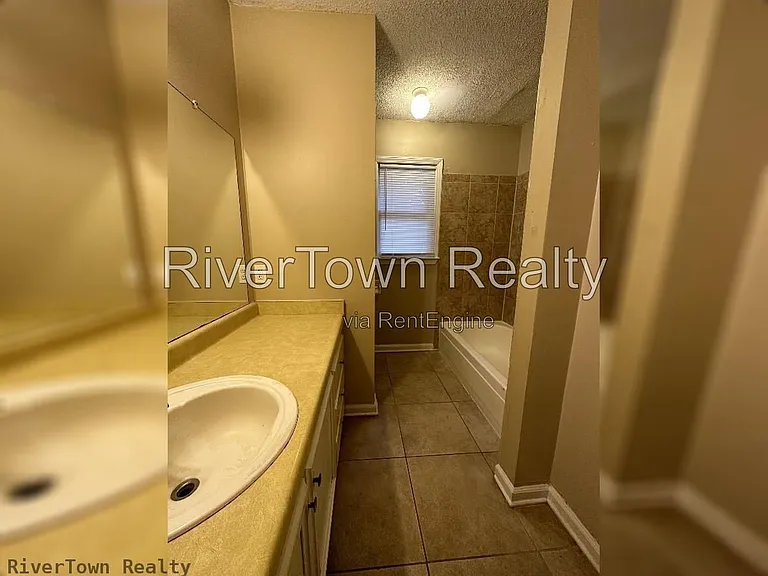 842 Isabelle St — Photo 9