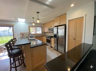 1176 Nardo Rd, Encinitas, CA 92024