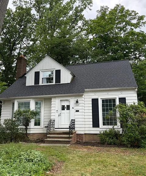 1122 Piermont Rd — Photo 1