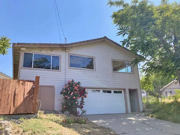 14971 Sunnydale Dr, Lake Hughes, CA 93532