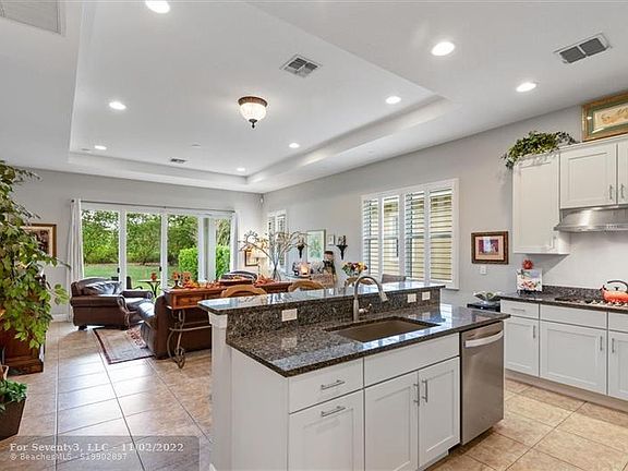 5th image of 12026 NW 82nd St