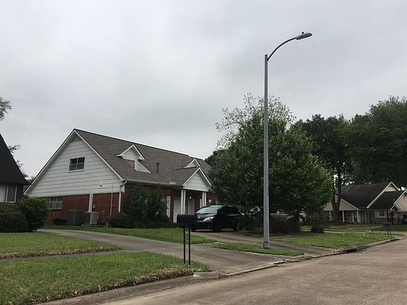 2nd image of 9123 Longstaff Dr