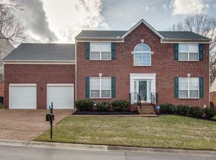 816 Chandler Grove Dr, Hermitage, TN 37076