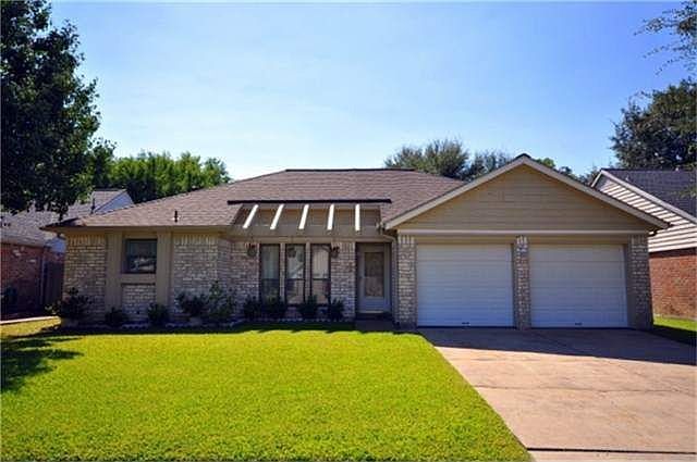 1st image of 15619 Fox Springs Dr