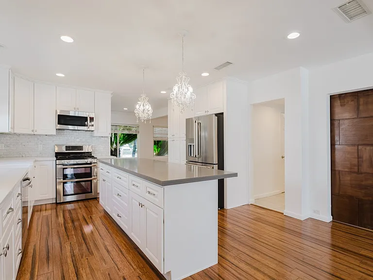 17419 Blackhawk St — Photo 22
