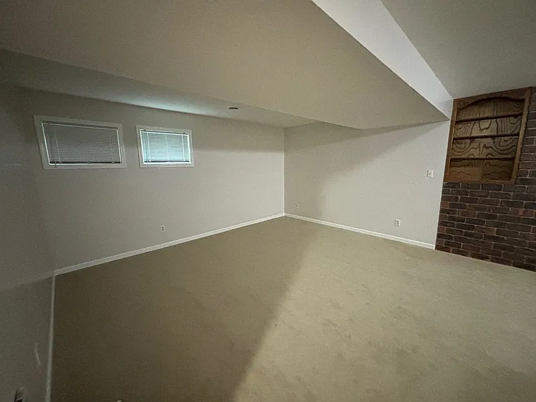 3423 Woods Dr — Photo 12
