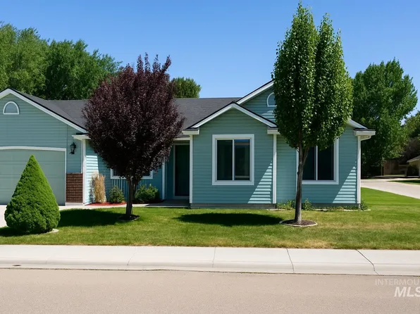 850 Garrett St, Mtn Home, ID 83647