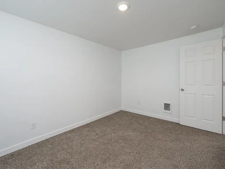 Melody Apartments — Photo 17