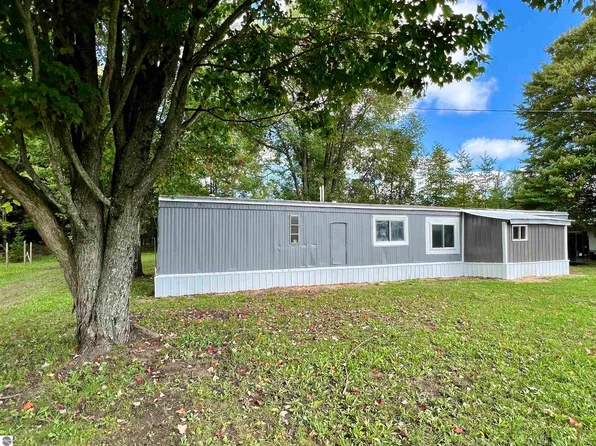 6441 Sigma Ave SE, Kalkaska, MI 49646