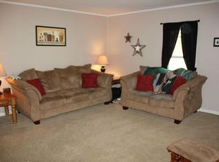 686 E Olson Rd, Midland, MI 48640