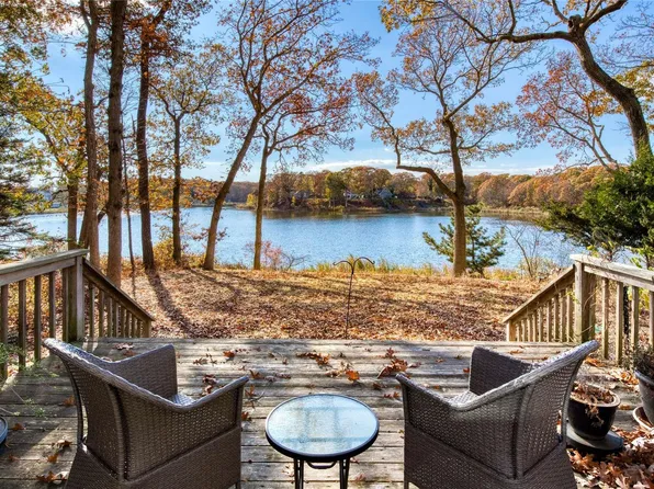 1410 Trumans Path, East Marion, NY 11939