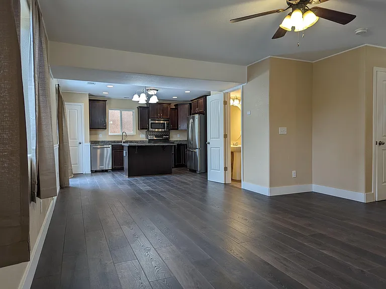7724 Stetson Highlands Dr — Photo 4