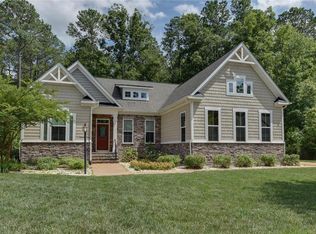 13206 Beacon Hill Way, Carrollton, VA 23314