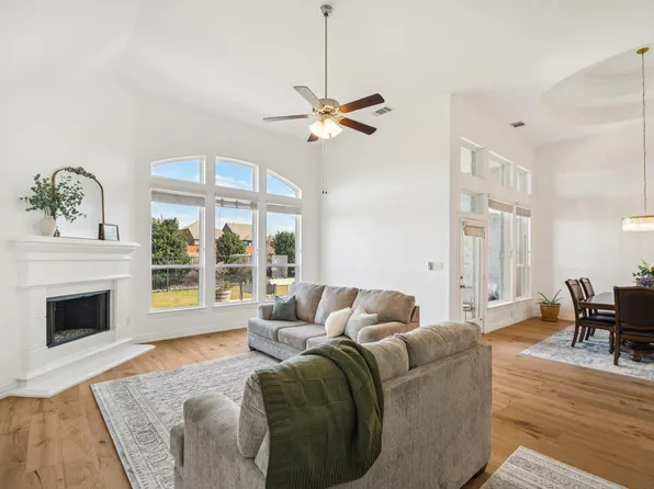 429 Betony Loop, Buda, TX 78610